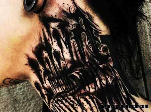 tatuajes en el cuello