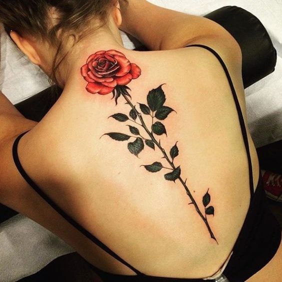 tatuajes para mujeres en la espalda